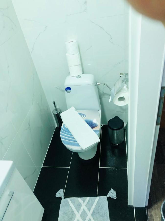 Apartments Relax ไพราน ภายนอก รูปภาพ